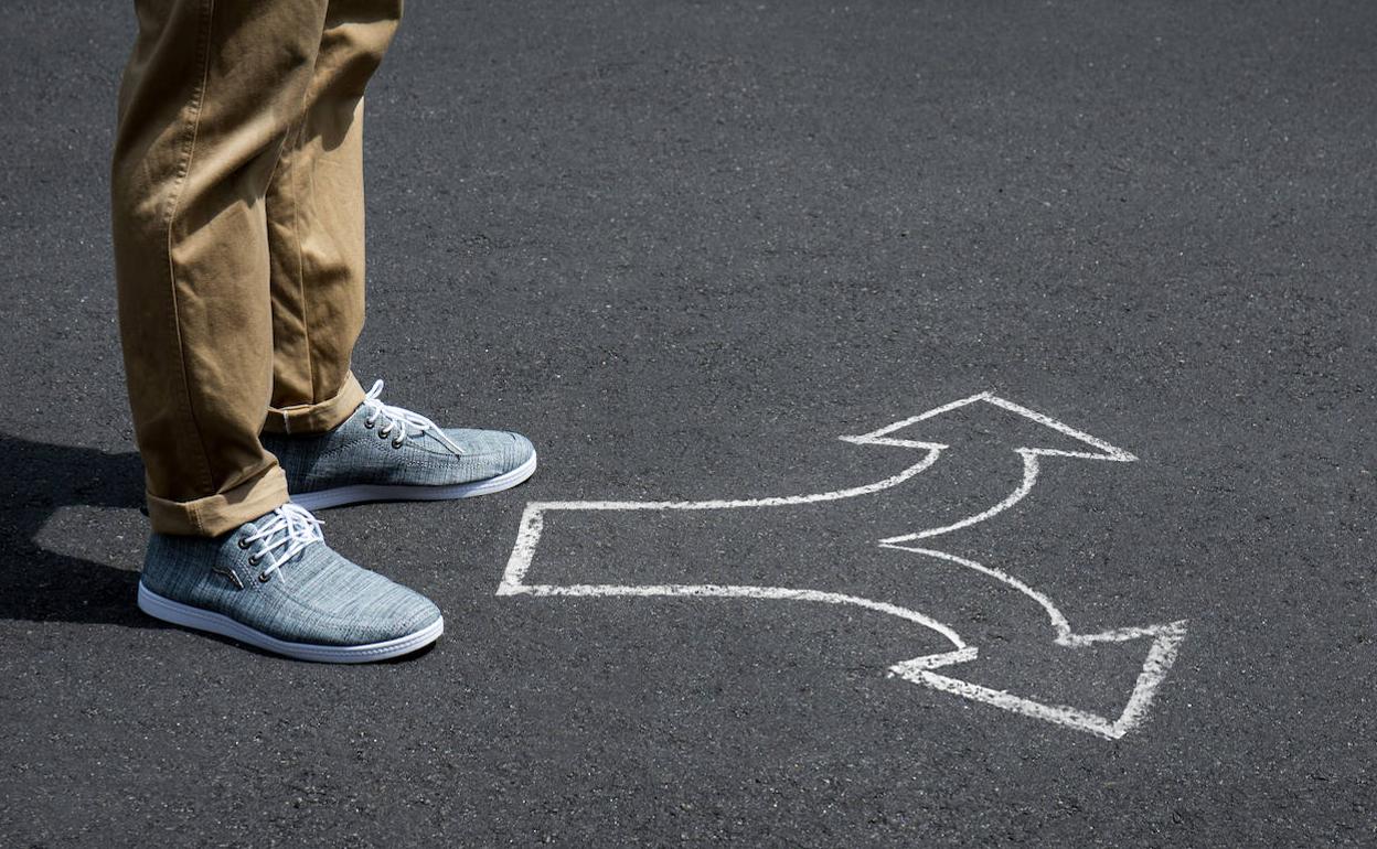 Madrilgo politiko ezagun batek 'Gaztetan ezkertiarra nintzen eta gero ondu egin nintzen' izenburua jarri dio argitaratu berri duen liburuari.