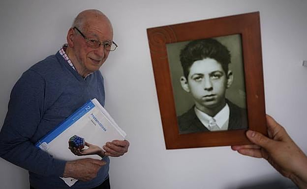 Luis Martín, el vecino de Sodupe de 87 años que acaba de aprobar el Bachillerato: «Estudiar me hace feliz»