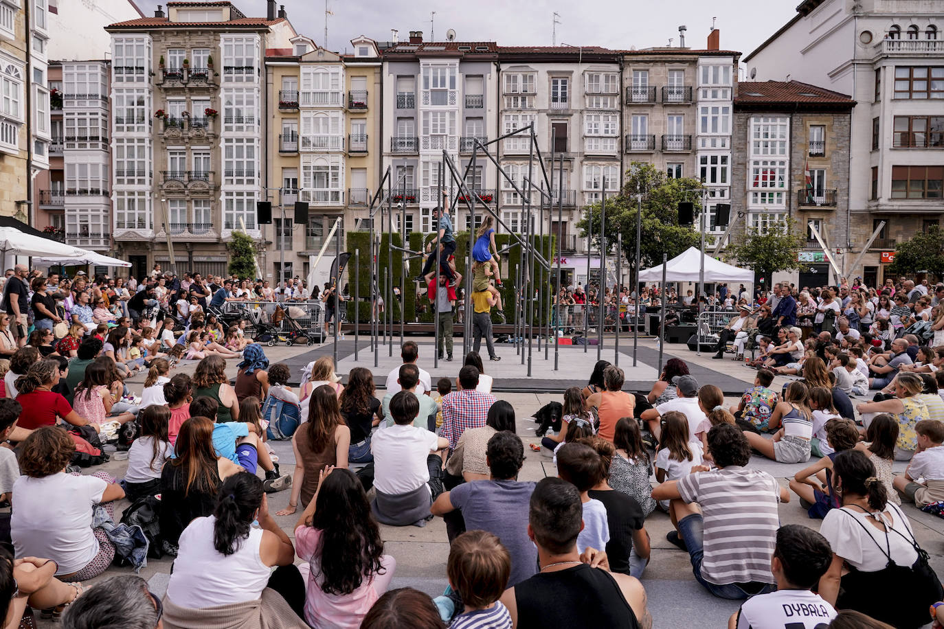 Fotos: Así ha sido el sábado cargado de espectáculos por Kaldearte en Vitoria