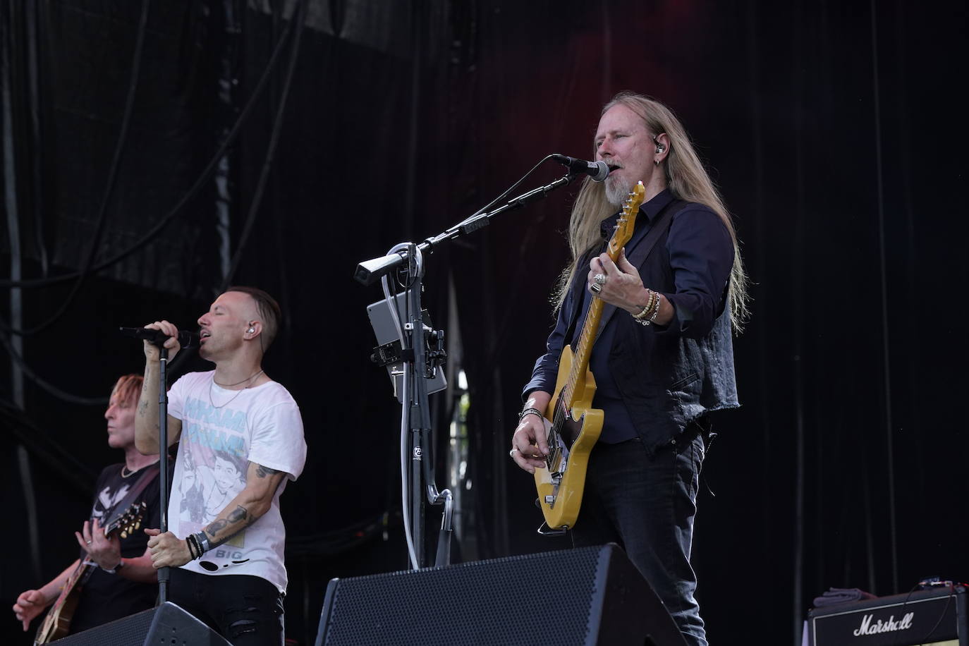 Fotos: Los conciertos del viernes en el Azkena