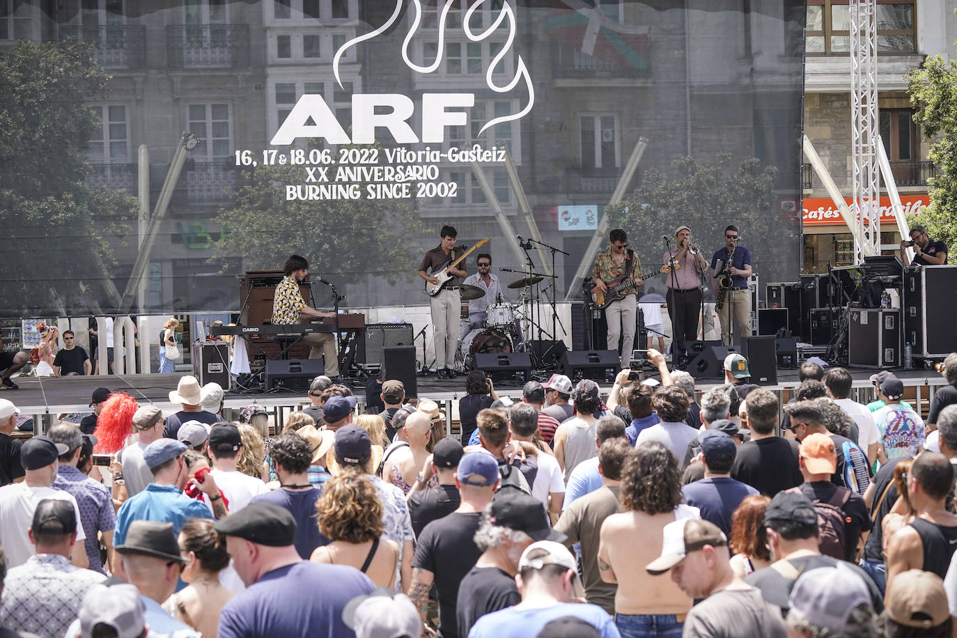 Fotos: Los conciertos del viernes en el Azkena