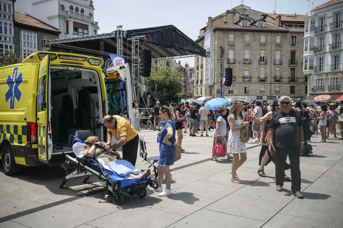 Fotos: Los conciertos del viernes en el Azkena