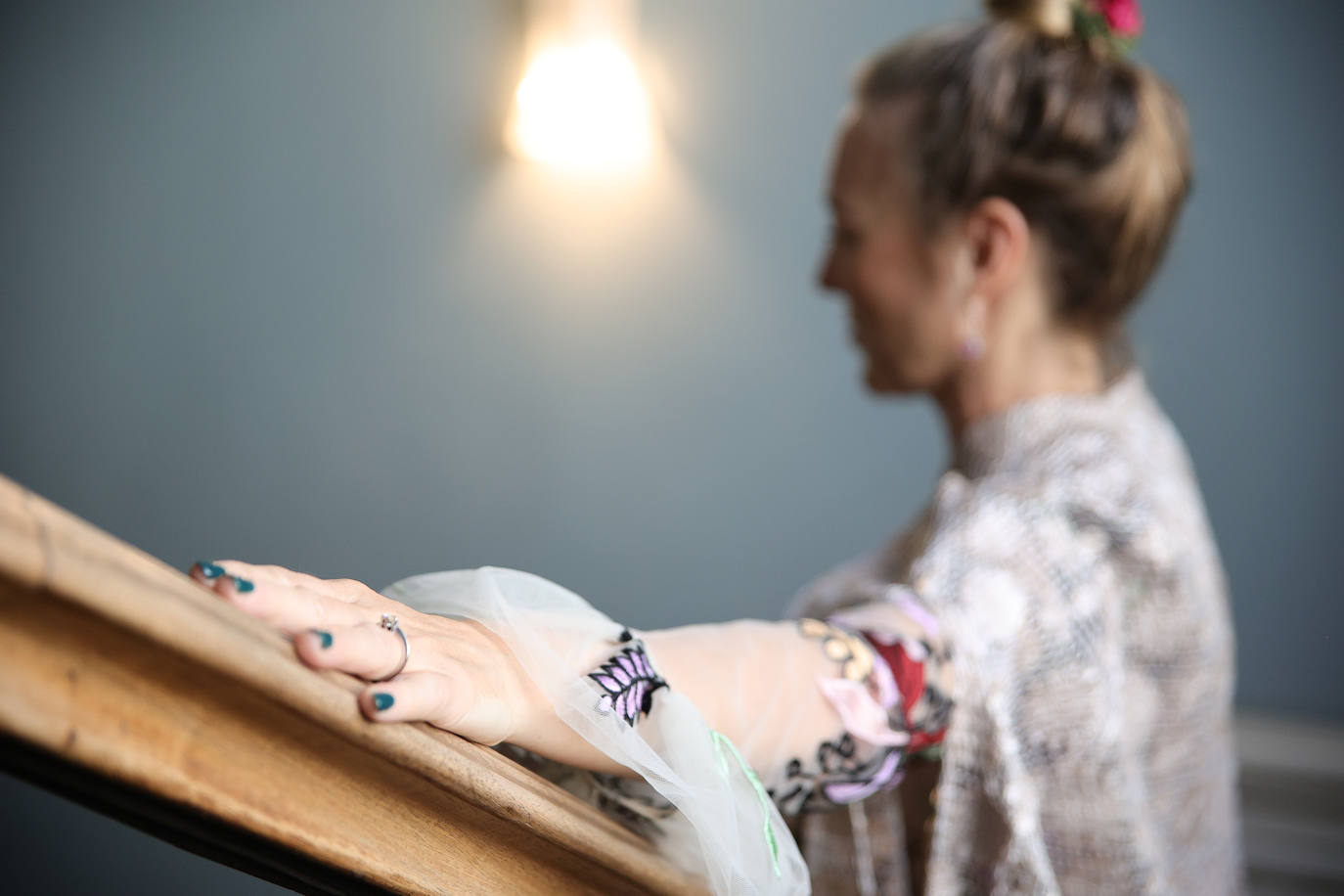 Fotos: La invitada que brilló en la lujosa boda de Nuria March con vestido y capa vizcaínas