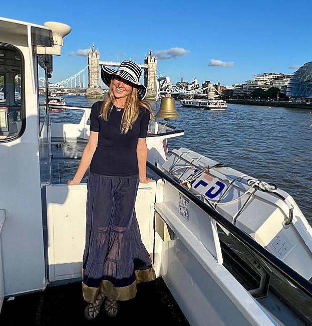 Itxaso en el cruzero con su look 'navy'.