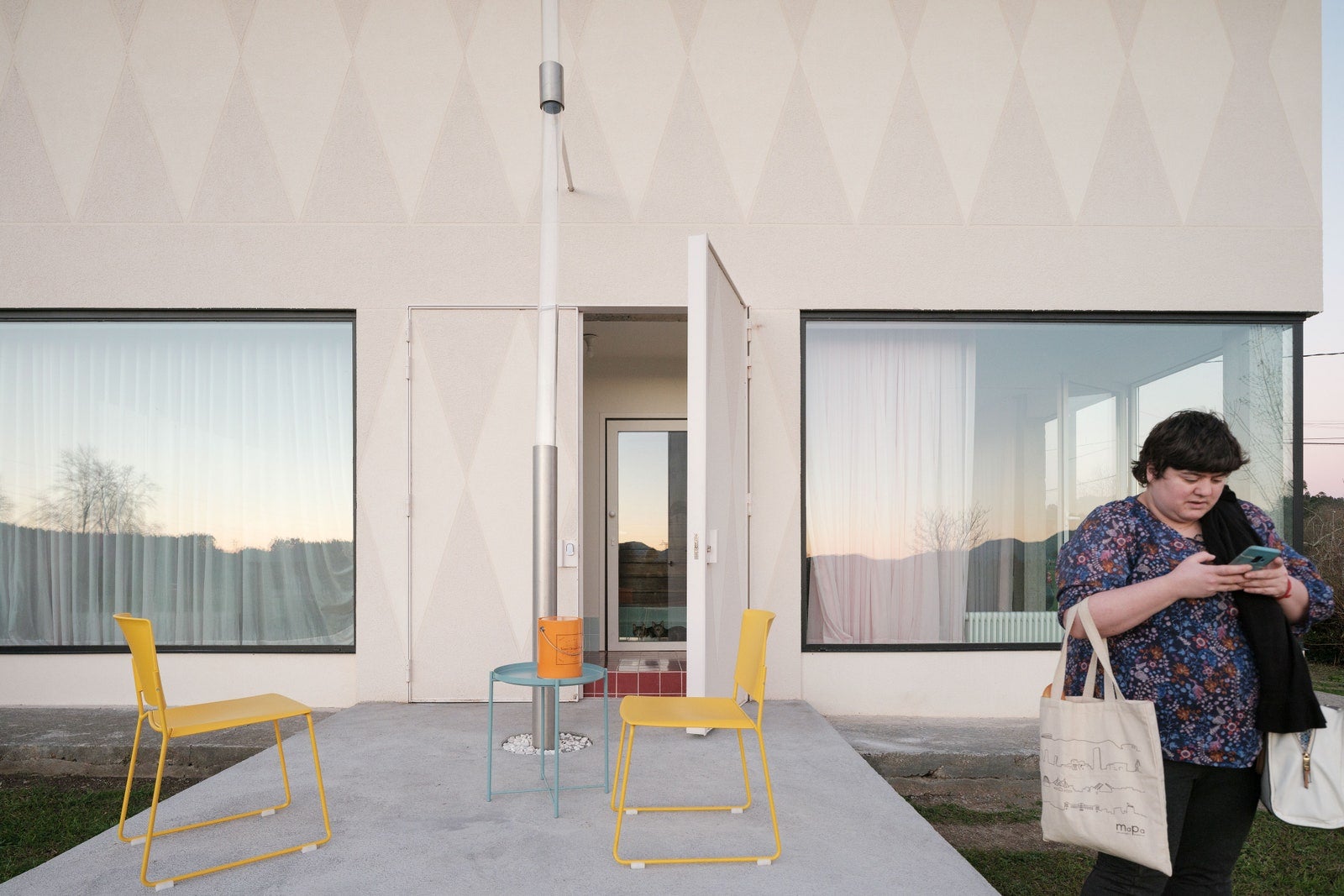 Fotos: La casa agrícola de una familia en Loiu convertida en dos viviendas para un matrimonio y su hija