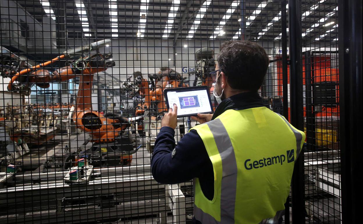 Gestamp aguarda movimientos en Renault para decidir su futuro en Rusia