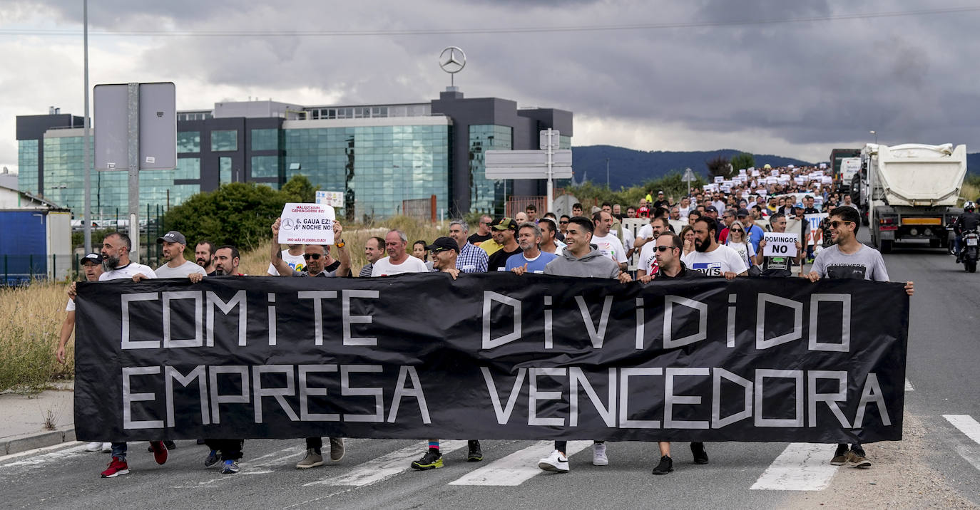 Fotos: La huelga en Mercedes arranca sin incidentes y con «gran respaldo de la plantilla», dicen los sindicatos