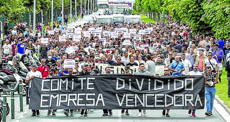 Un grupo de trabajadores pidió el miércoles unidad de acción.