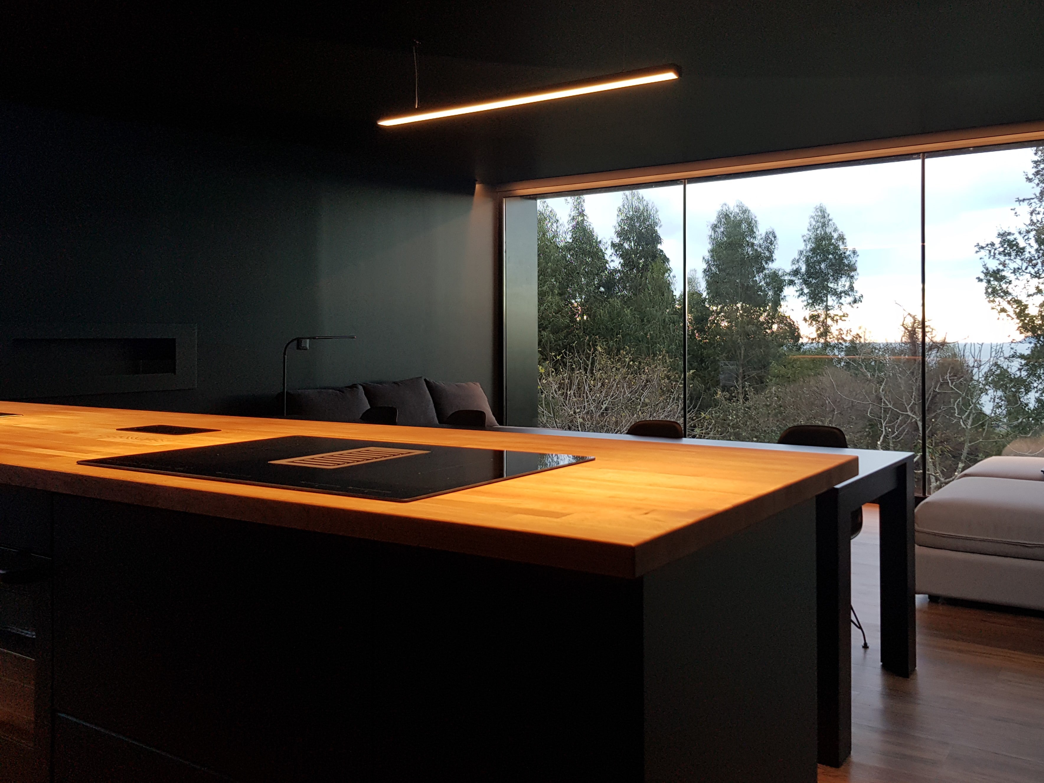 Fotos: &#039;Txokontenedor&#039;, el curioso txoko de un bilbaíno construido con contenedores de transporte marítimo