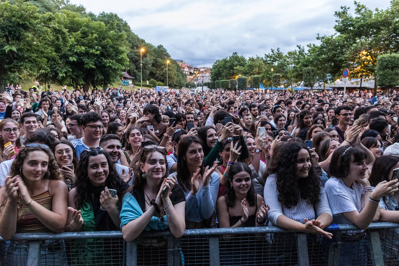 Fotos: Amaia Romero da un concierto especial en Ereaga