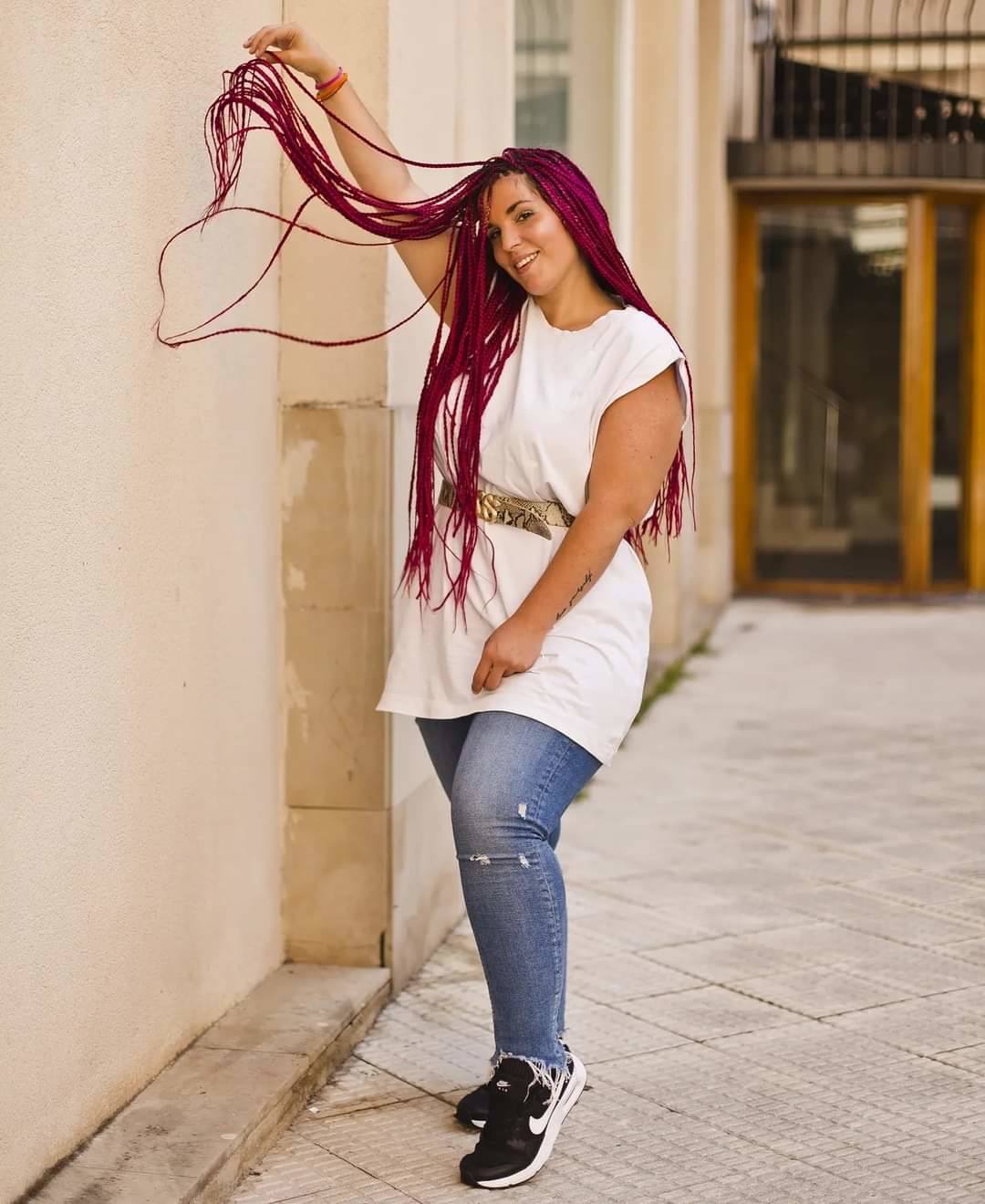 Fotos: Nekane, la modelo &#039;curvy&#039; bilbaína con el pelo rosa que pasó de odiar su cuerpo a triunfar en la moda