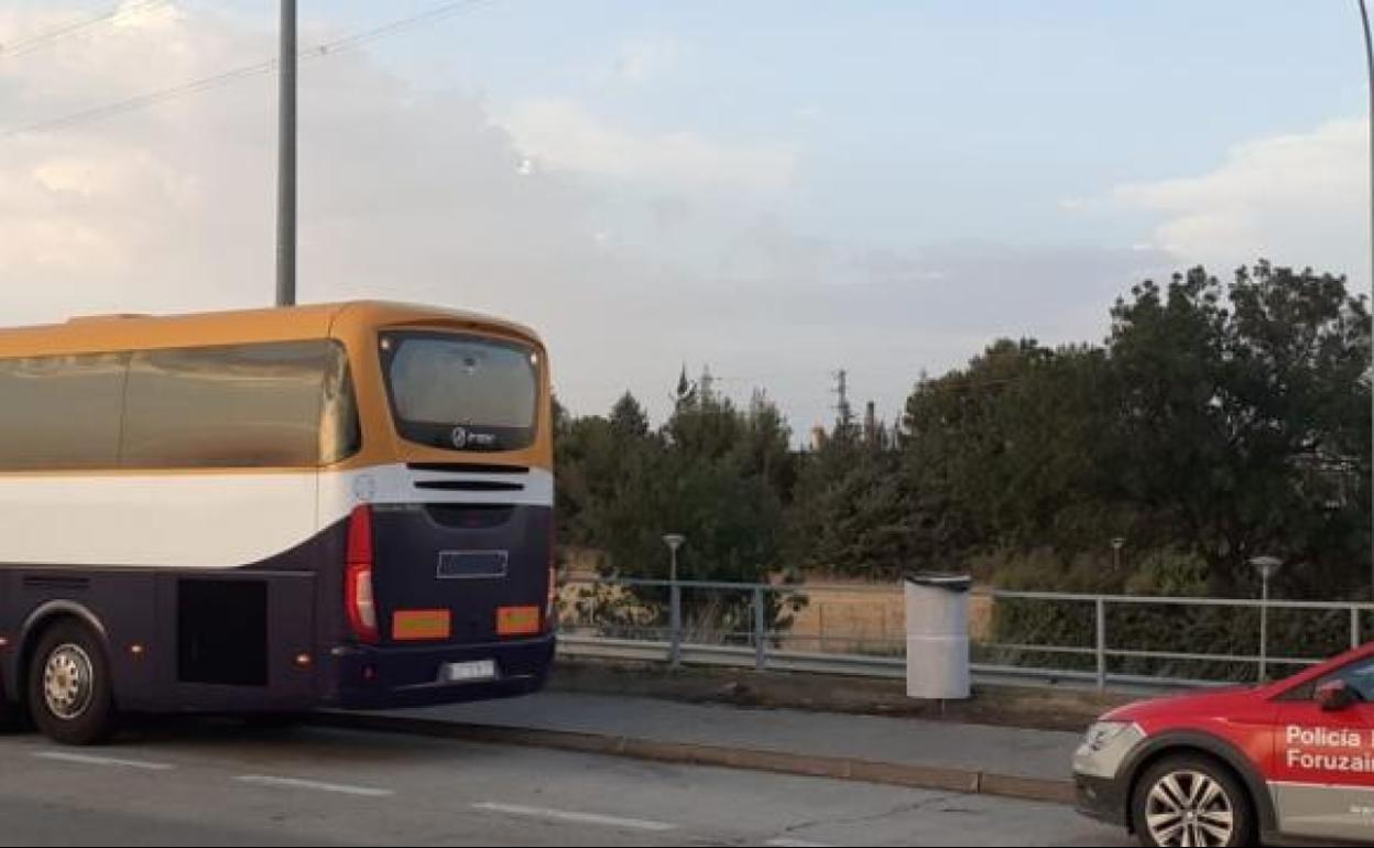 El vehículo inmovilizado este domingo en Marcilla, Navarra