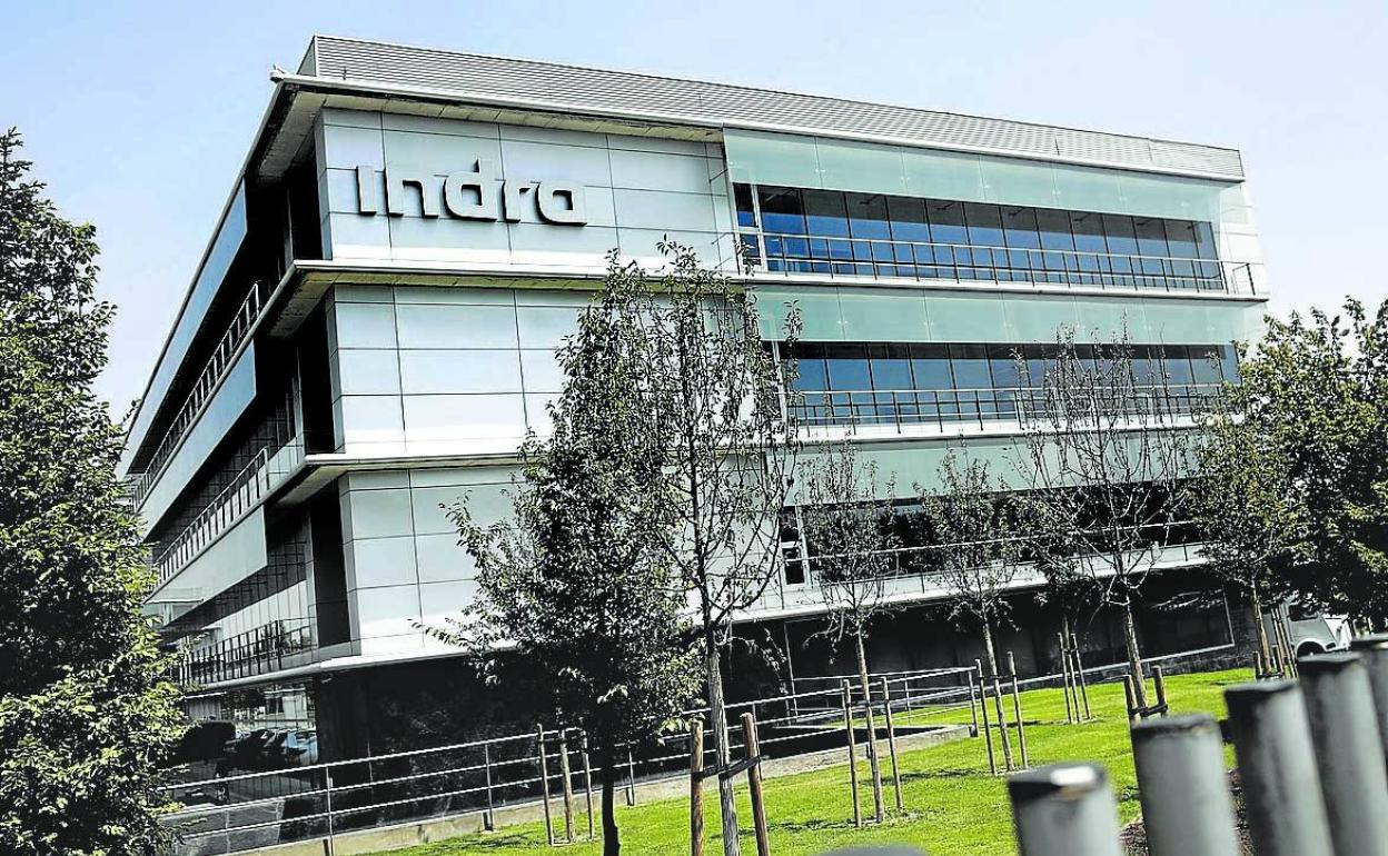 Sede de Indra, la empresa que el Gobierno quiere que tenga un papel clave en la venta de ITP.