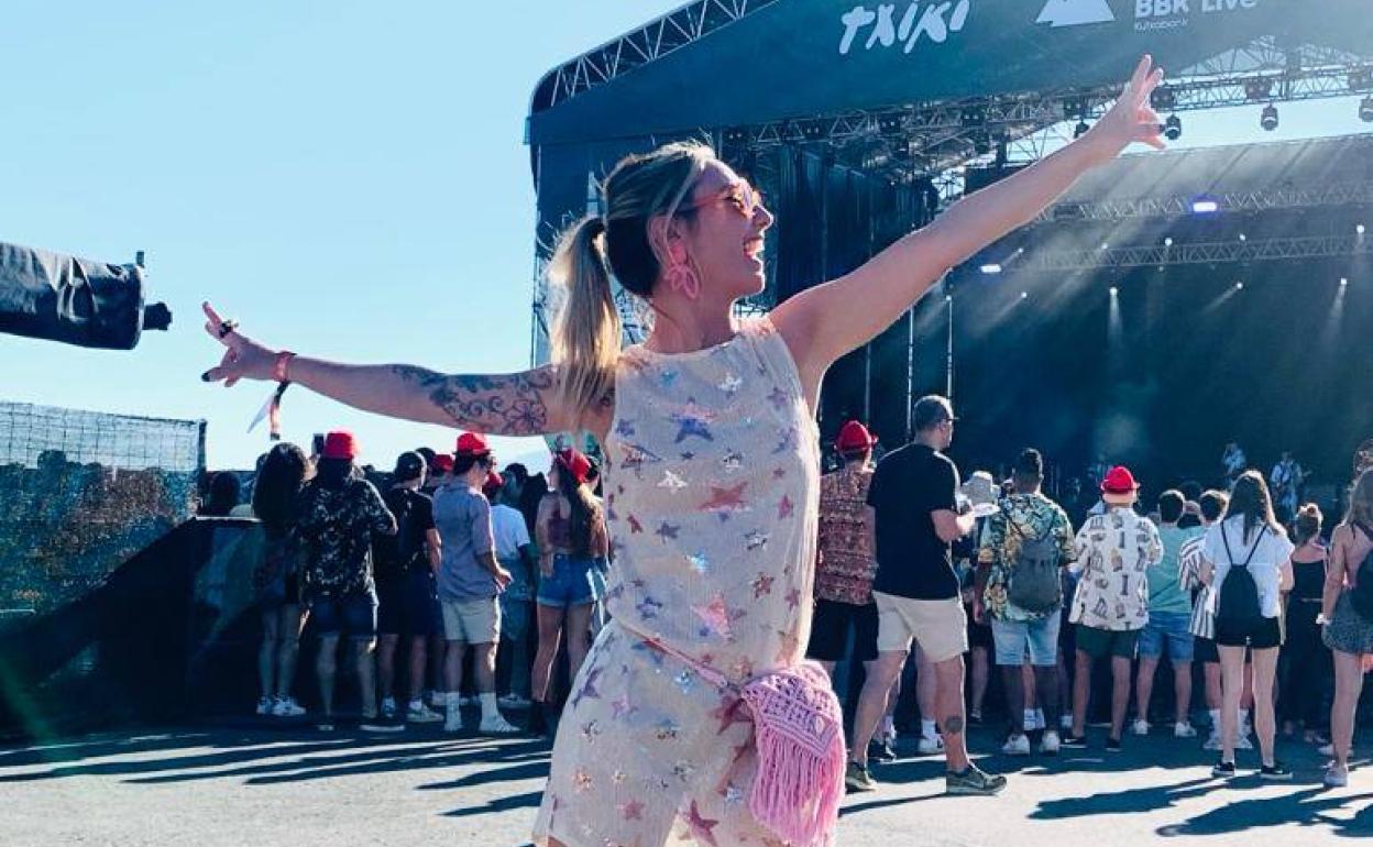 Maialen Illescas, una de las diseñadores vizcaínas que se han ido de festival. Estos son los looks que han llevado al Bilbao BBK Live 2022.