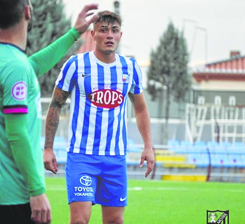 Defensa. Nico Gudiño, de 22 años, es madrileño. Recala en el Mirandés B tras pertenecer al Motril la anterior temporada. 