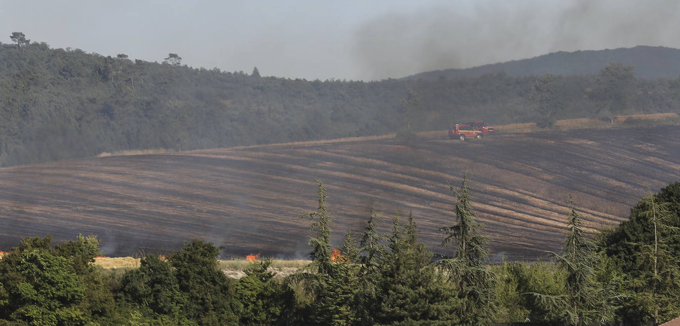 Fotos: El incendio de Mendiola, en imágenes