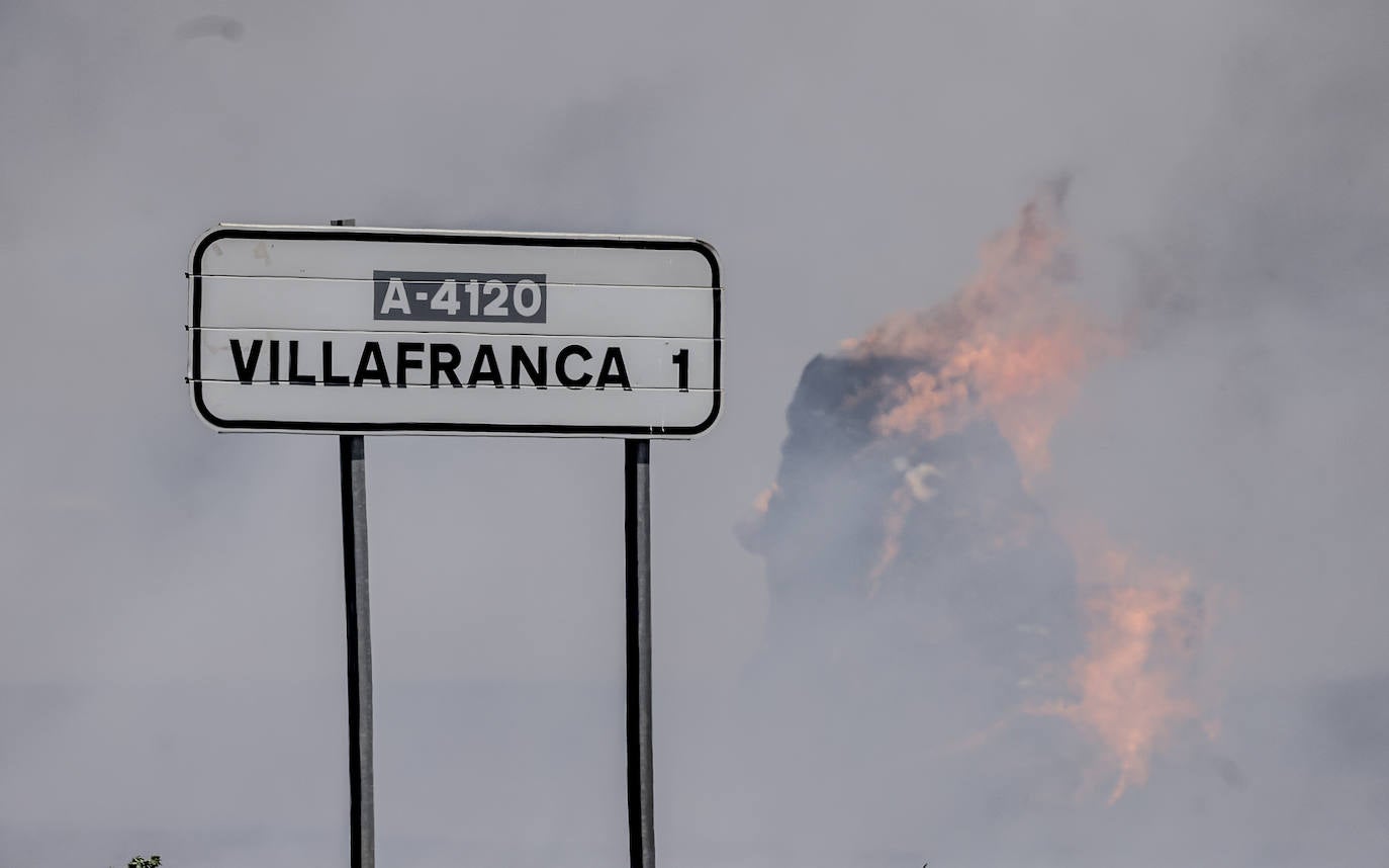 Fotos: El incendio entre Argandoña y Villafranca, en imágenes