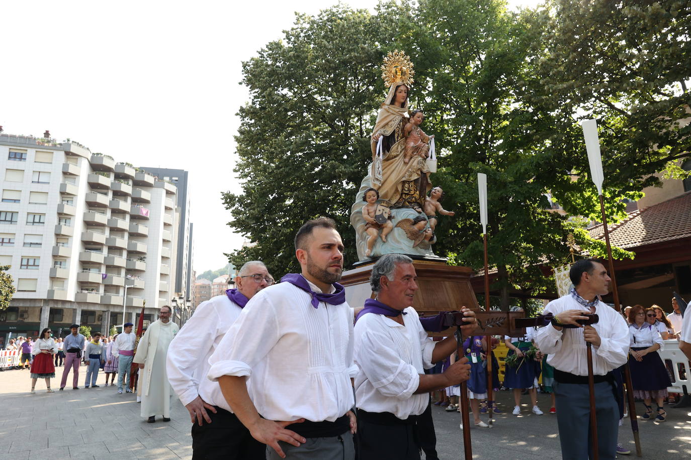 Fotos: Santurtzi rinde homenaje a la Virgen del Carmen