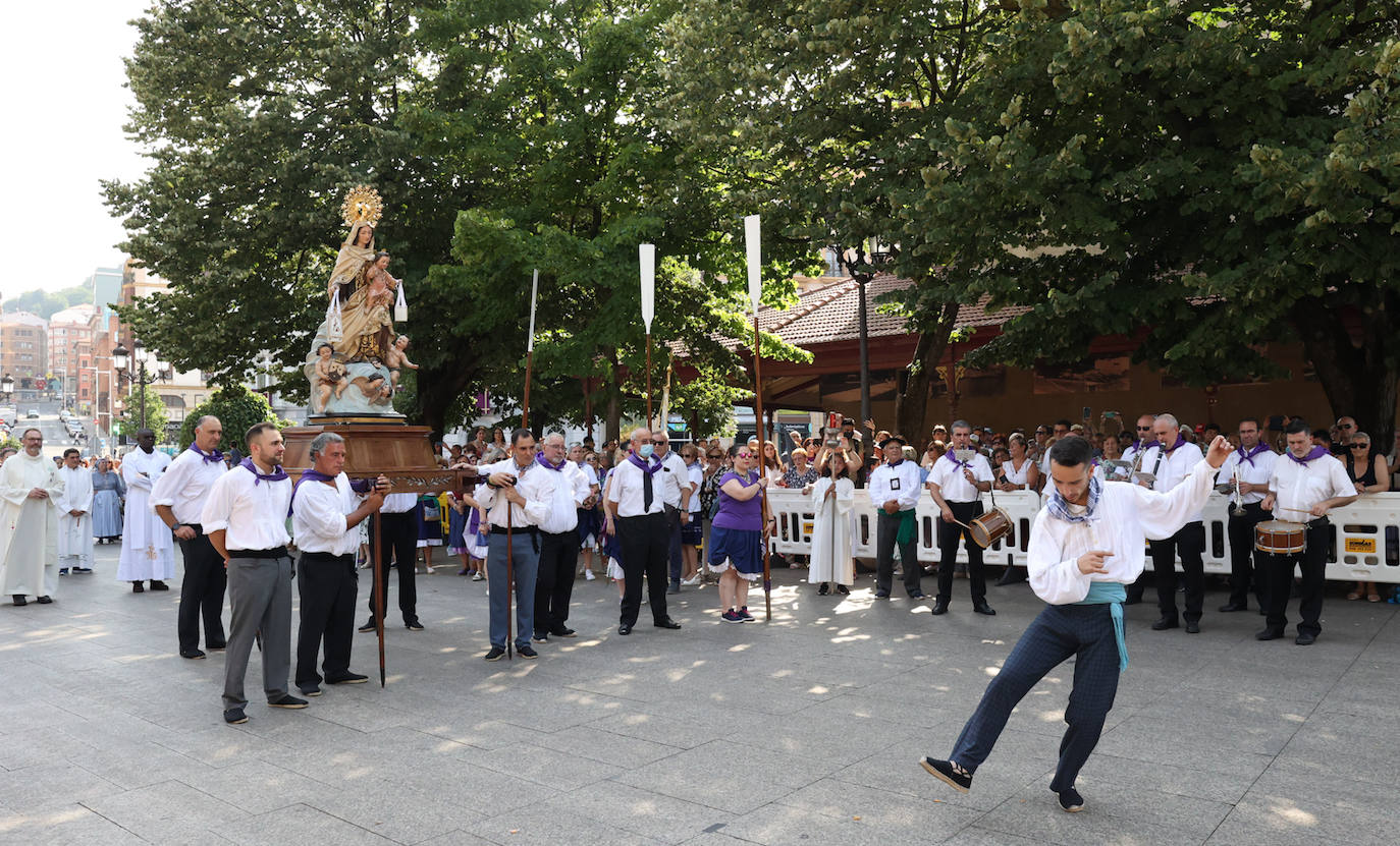 Fotos: Santurtzi rinde homenaje a la Virgen del Carmen