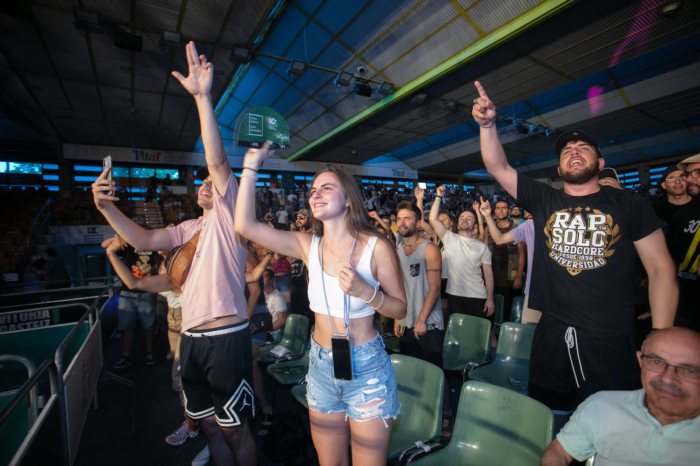 Fotos: Kase O despide el festival con un repaso a uno de los mejores repertorios del rap nacional