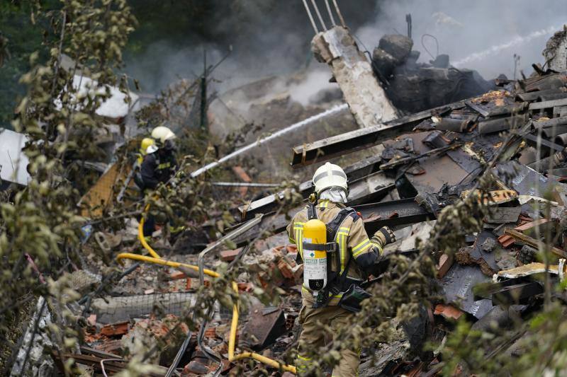 Fotos: Diez desalojados tras un incendio en Lemoa