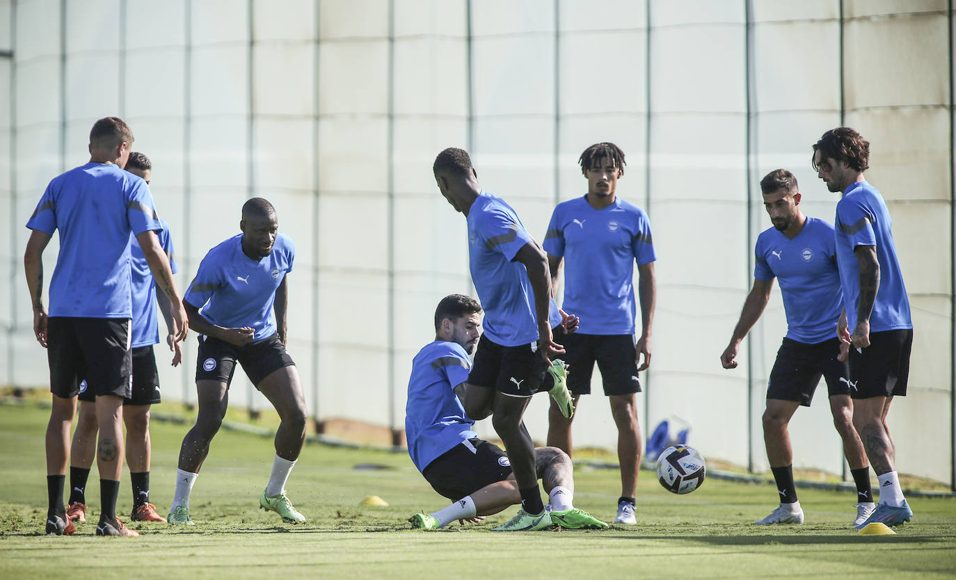 Fotos: El entrenamiento del Alavés, en imágenes