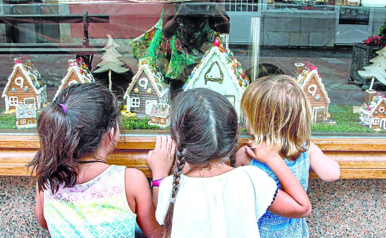 Las redes sociales han rebajado el exceso de peso en las niñas, más preocupadas por su imagen. 