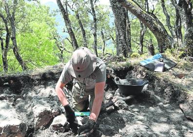 Imagen secundaria 1 - Descubren en Valdegovía el castillo más antiguo del País Vasco