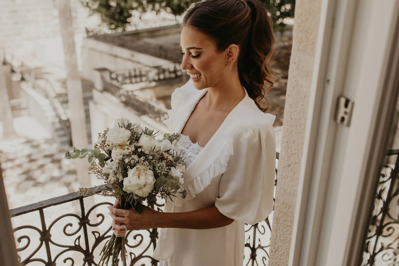 Fotos: Julia, la novia que brilló en Jerez con vestido y joyas bilbaínas