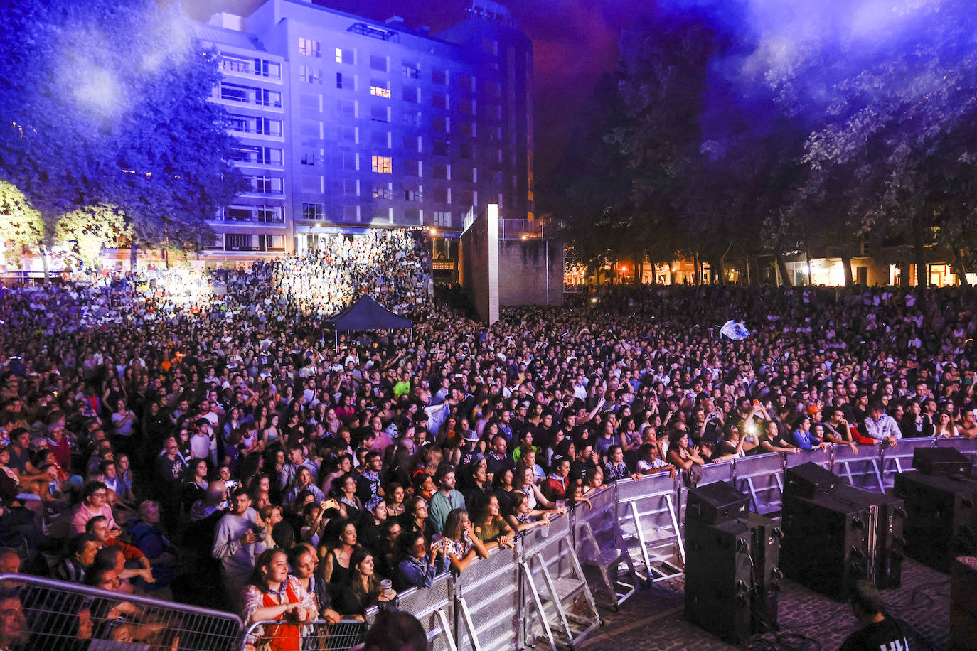 Fotos: Tanxugueiras encandila al público con su poderío gallego