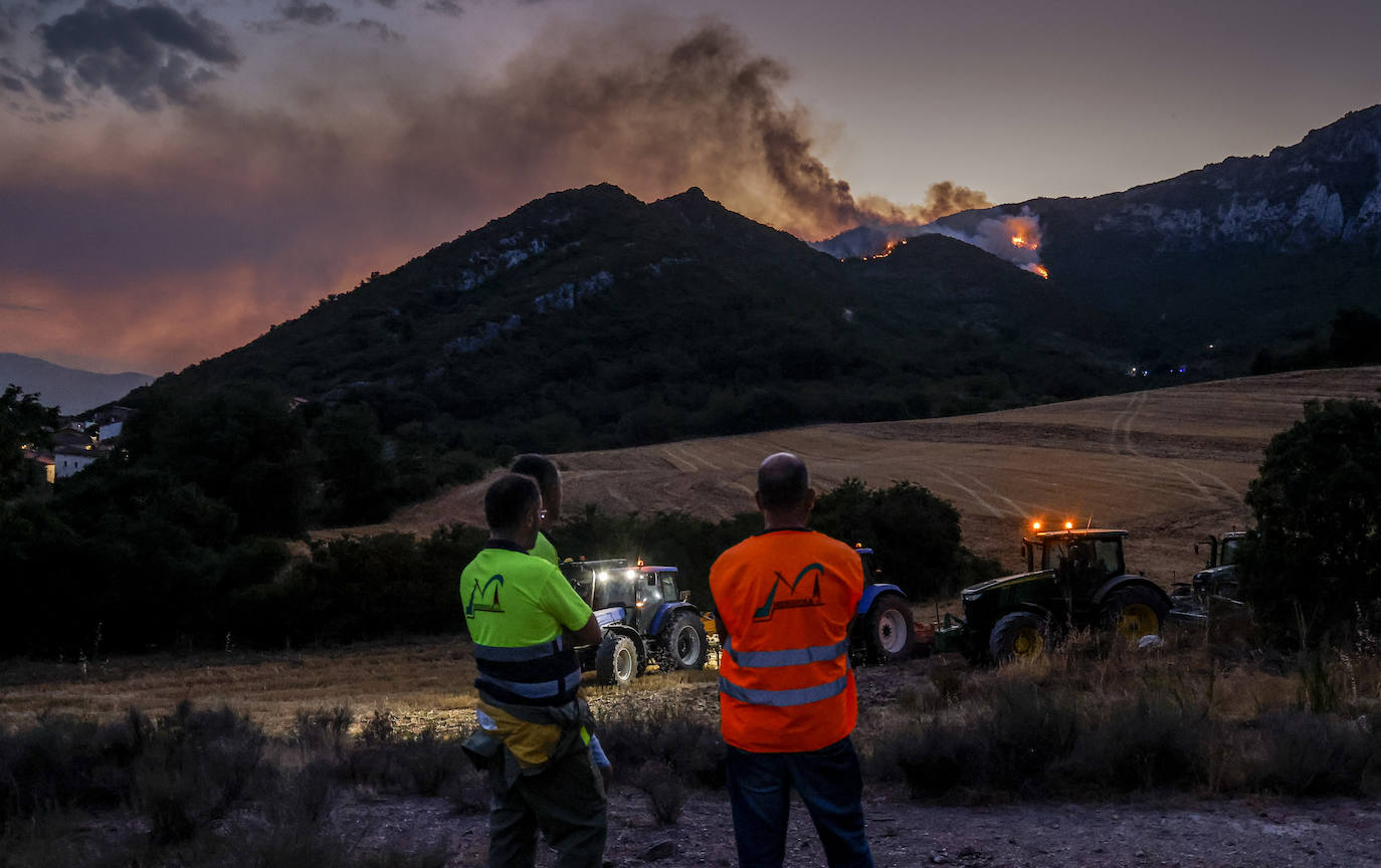 Fotos: Imágenes del incendio declarado en Zambrana