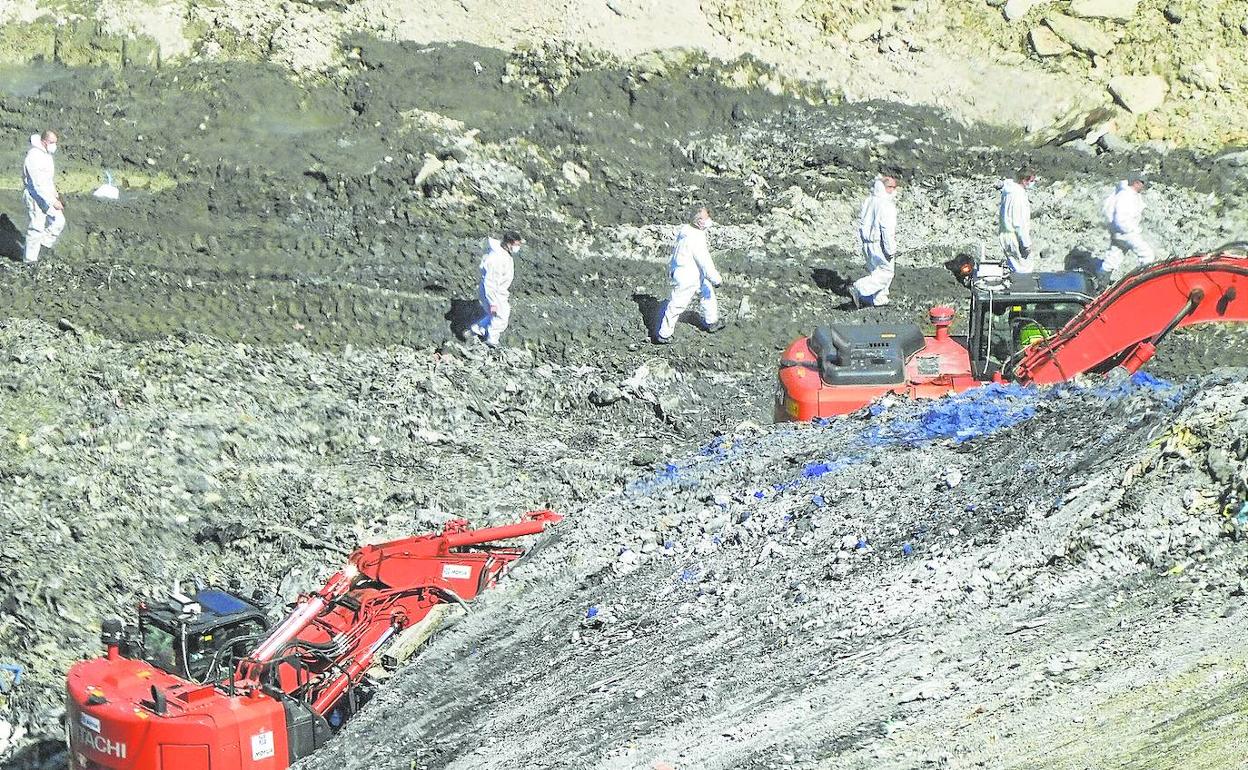 El vertedero aún tenía capacidad legal para el almacenamiento de residuos, pero tras la tragedia el Gobierno vasco decidió clausurarlo. 