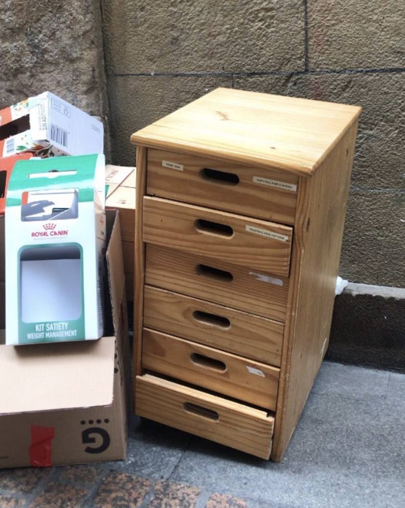 Fotos: &#039;Stooping&#039;, el fenómeno de recuperar muebles de la basura por Instagram que arrasa en Bilbao