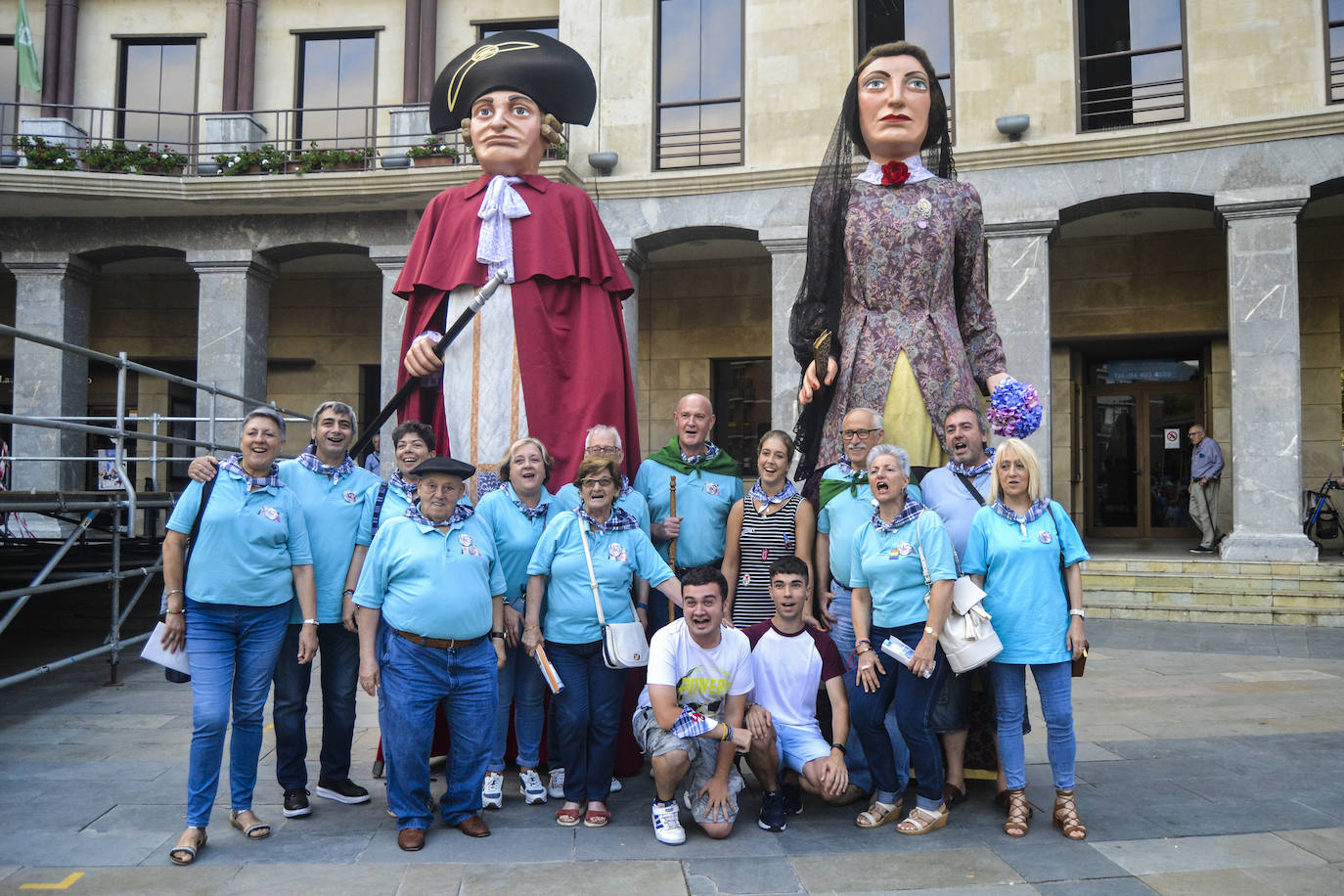 Tomasa y Terencio se quitan la máscara para los 'Sanroques'