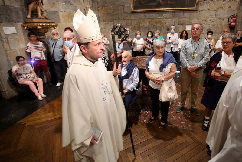 Fotos: Miles de fieles acuden para ver a la &#039;Amatxu&#039; en Begoña