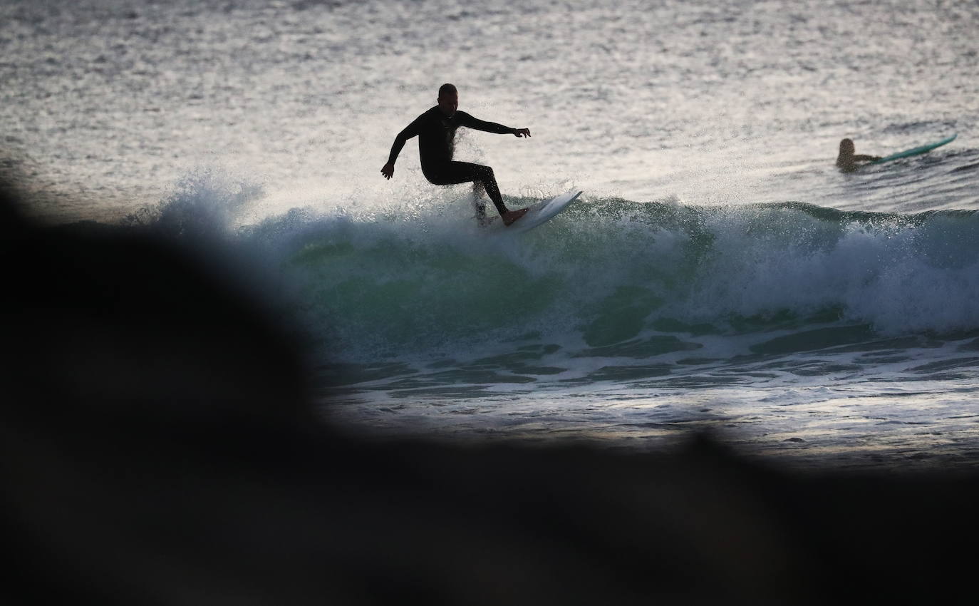 Fotos: Surfeando al amanecer en Australia