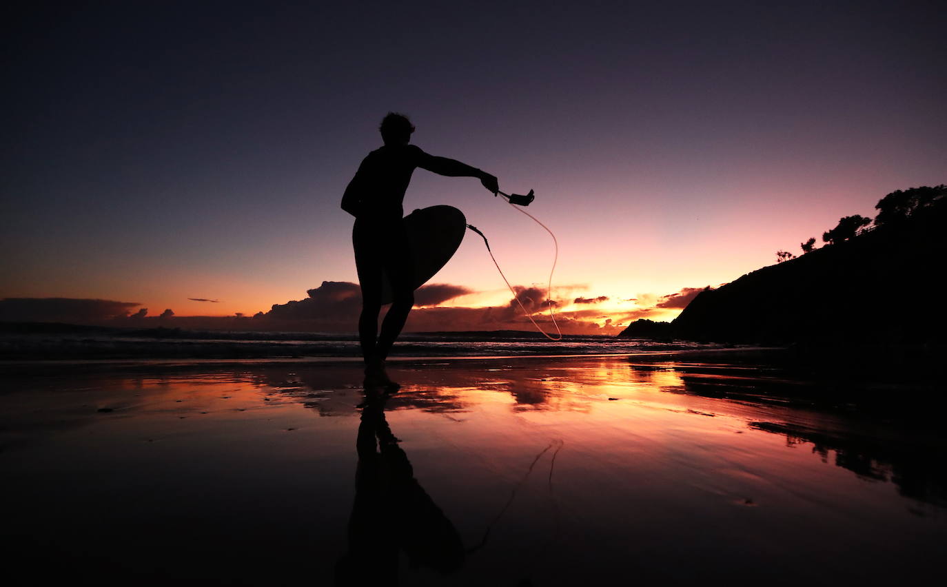 Fotos: Surfeando al amanecer en Australia