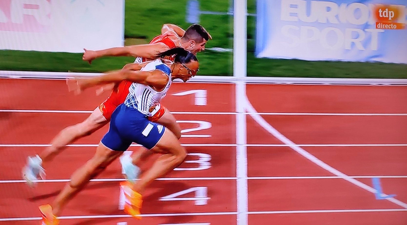 Fotos: Asier Martínez se cuelga el oro en 110 vallas en el Europeo