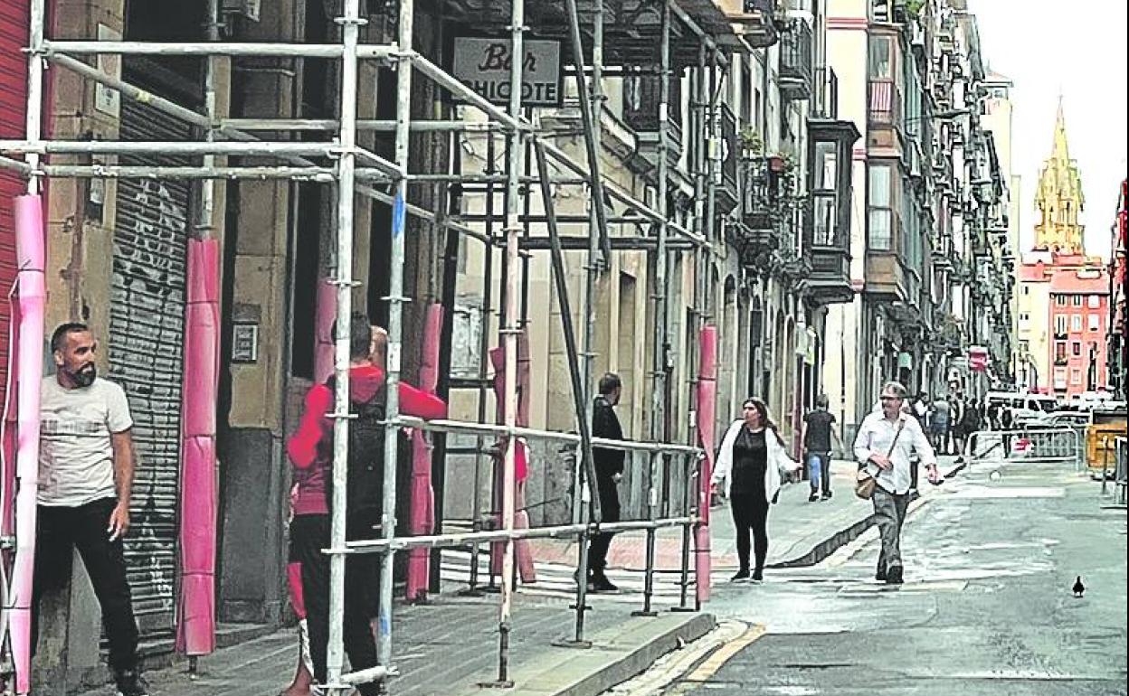 Bloque de viviendas donde el ladrón actúa. 