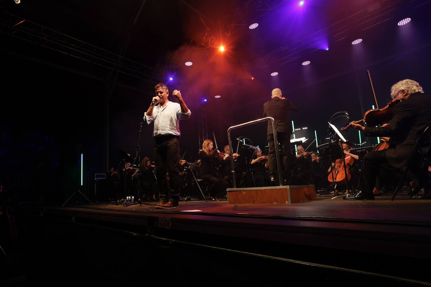 Fotos: El concierto de Mikel Urdangarin junto a la BOS ayer en Abandoibarra