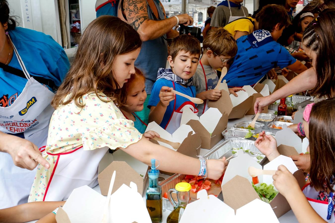 Fotos: Taller de cocina infantil, Bilbainadas y las mejores imágenes de hoy
