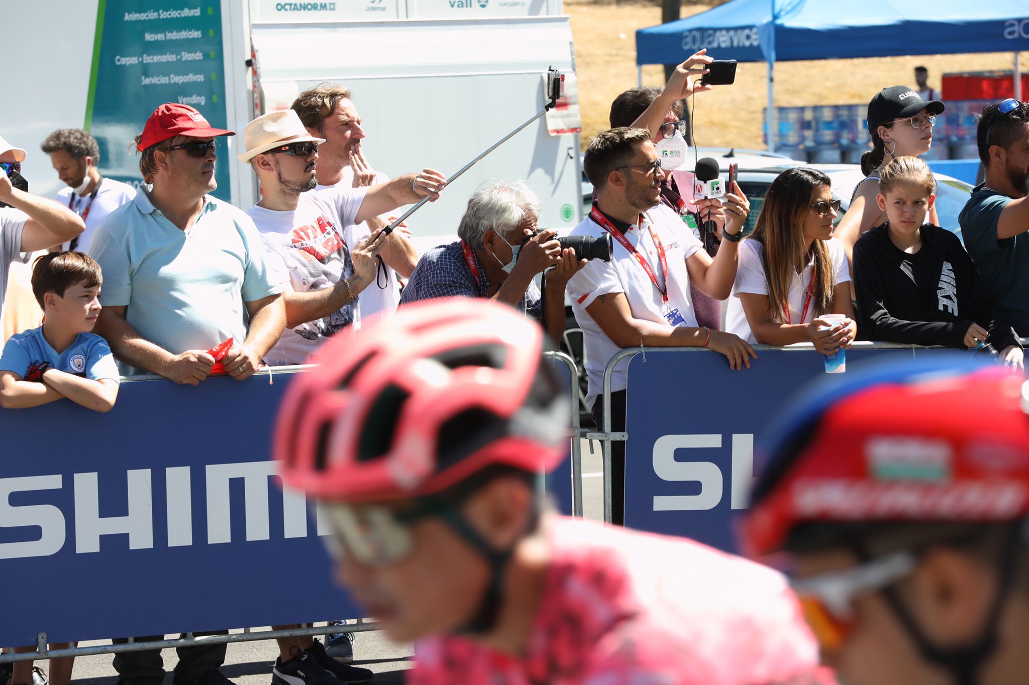 Fotos: Las mejores fotos de la cuarta etapa de La Vuelta en Álava