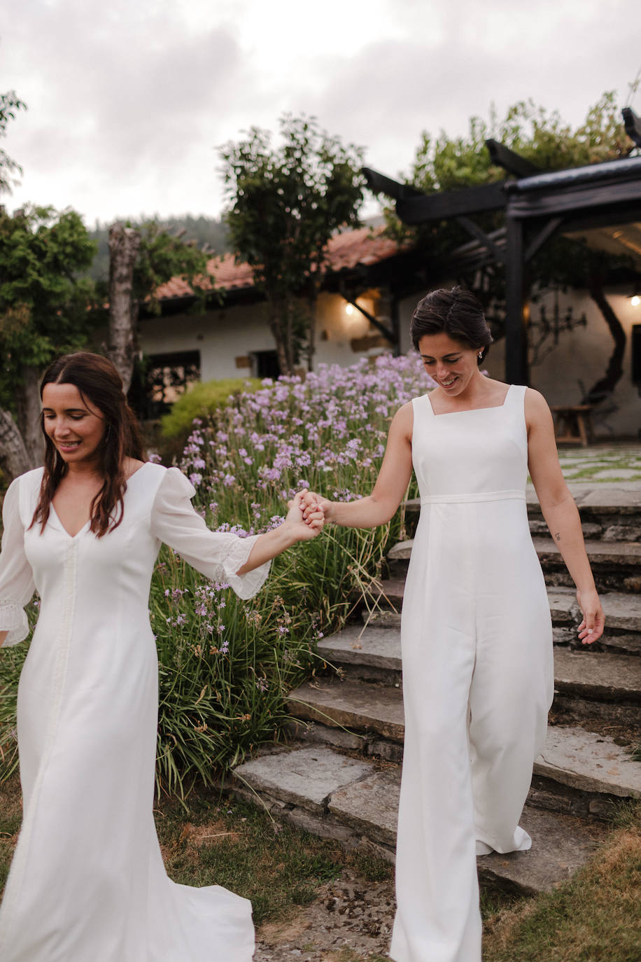 Fotos: De Aste Nagusia al &#039;altar&#039;: Las dos novias «sencillas» unidas por un diseñador vizcaíno en su boda