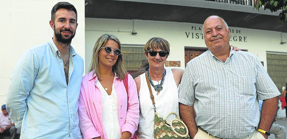 Ignacio Fernández de Casadevante, Garbiñe Cantera, Juncal Zabala y Juan Miguel Fernández de Casadevante.