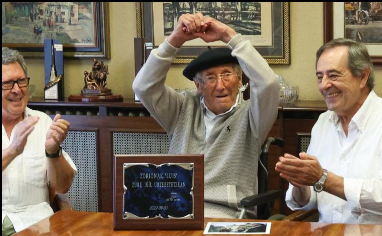 «Me encantaría ver el 'Guernica' en la villa»