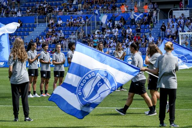 Fotos: Gran ambiente en el Alavés-Las Palmas