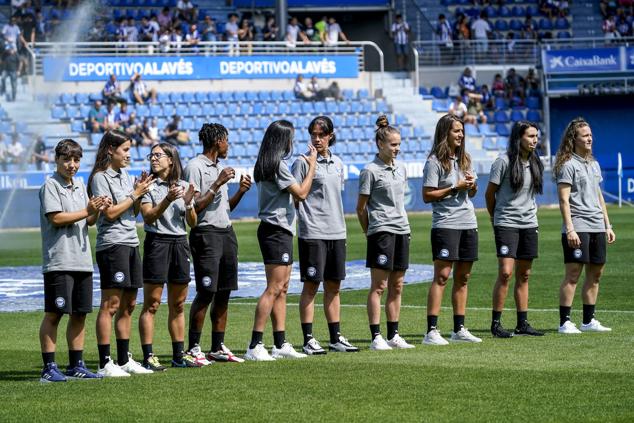 Fotos: Gran ambiente en el Alavés-Las Palmas