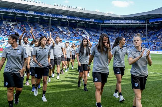 Fotos: Gran ambiente en el Alavés-Las Palmas