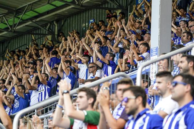 Fotos: Gran ambiente en el Alavés-Las Palmas