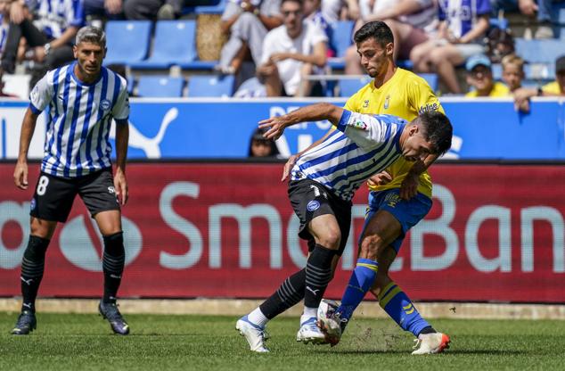 Fotos: Gran ambiente en el Alavés-Las Palmas